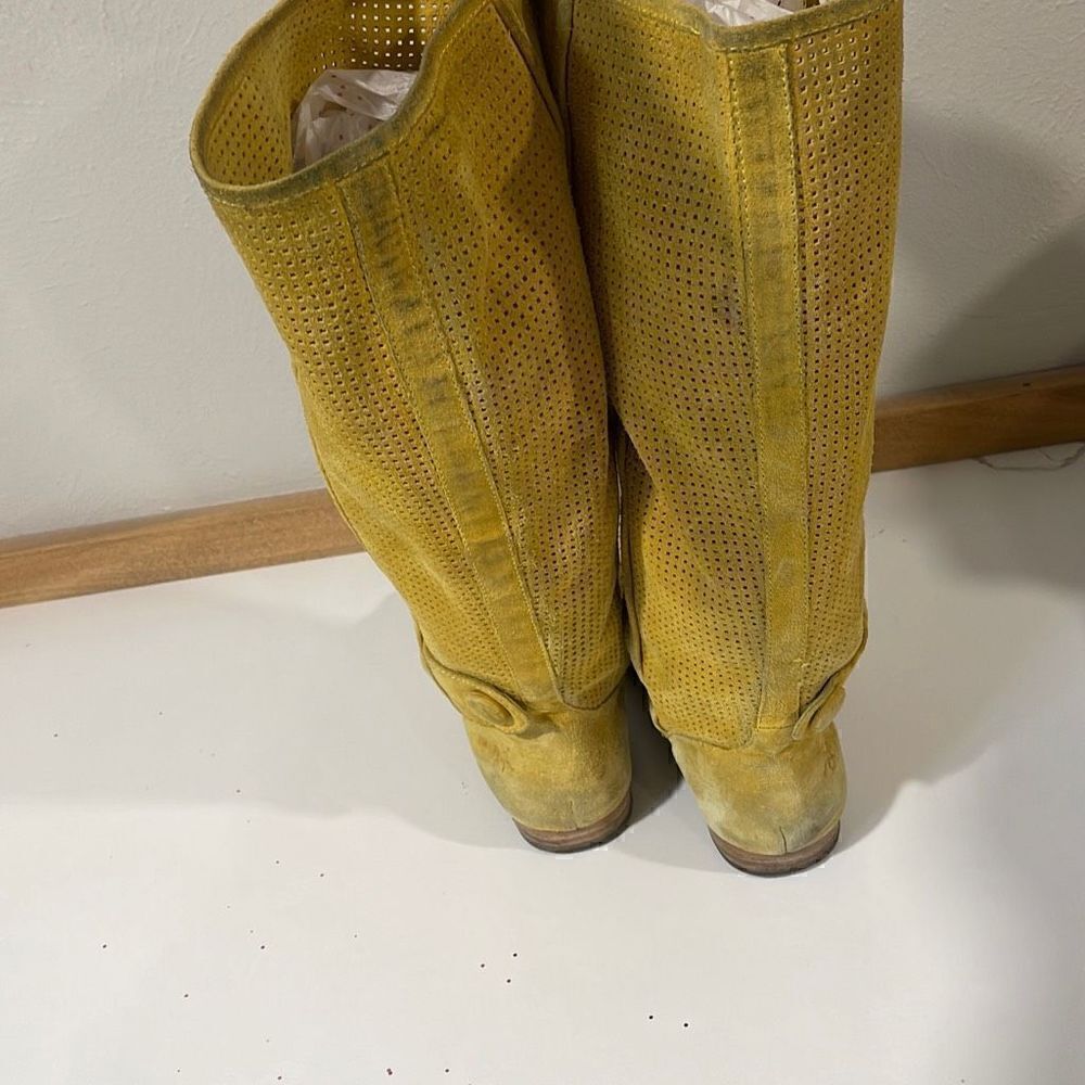 Sam Edelman Suede Pull on Boots - Picture 5 of 8